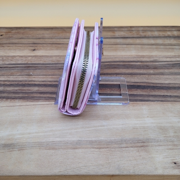 Pink Marble Wallet - Very Cute! NWOT - Picture 3 of 7